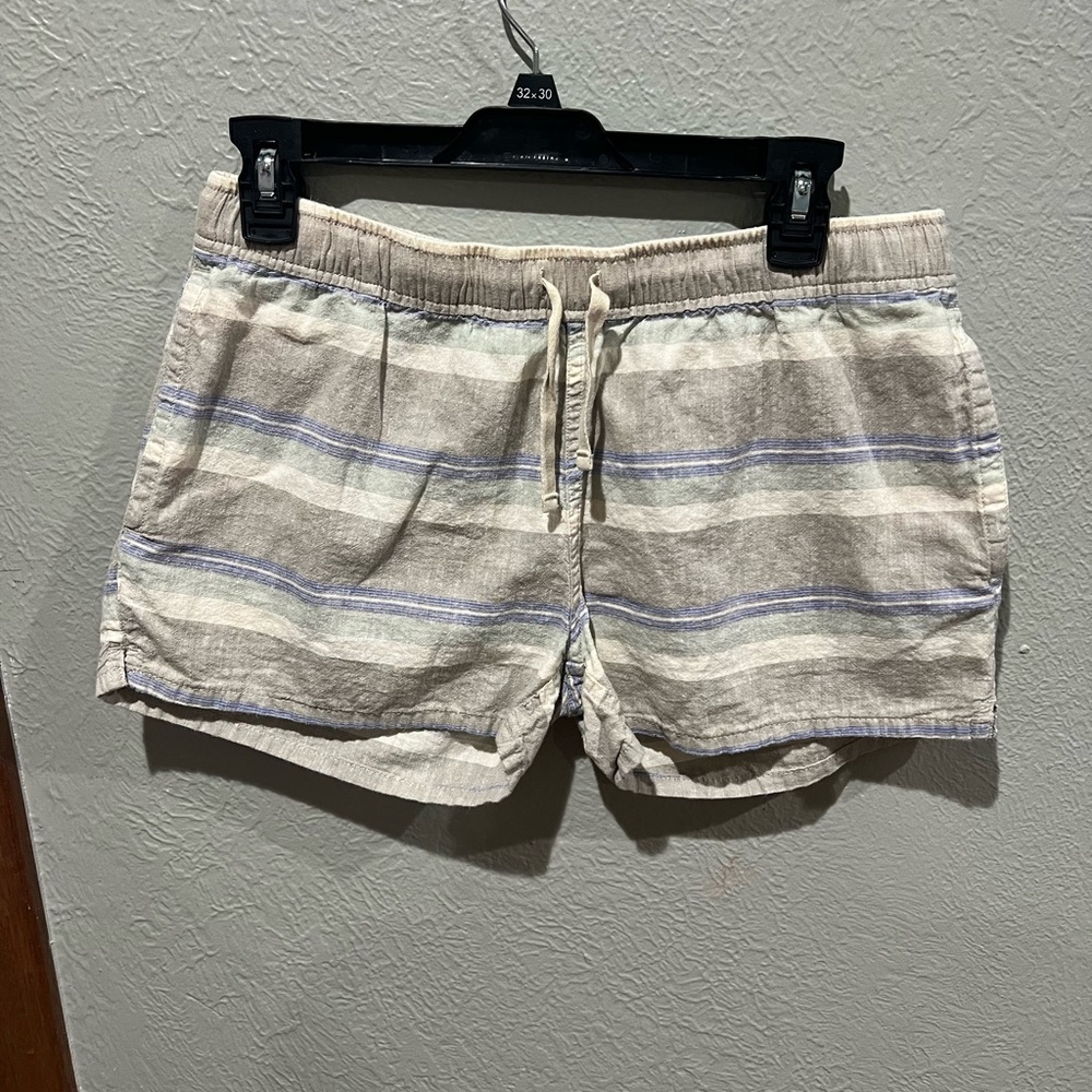 Patagonia Women's Striped Hemp Cotton Blend - Beige and Gray Shorts Lightweight